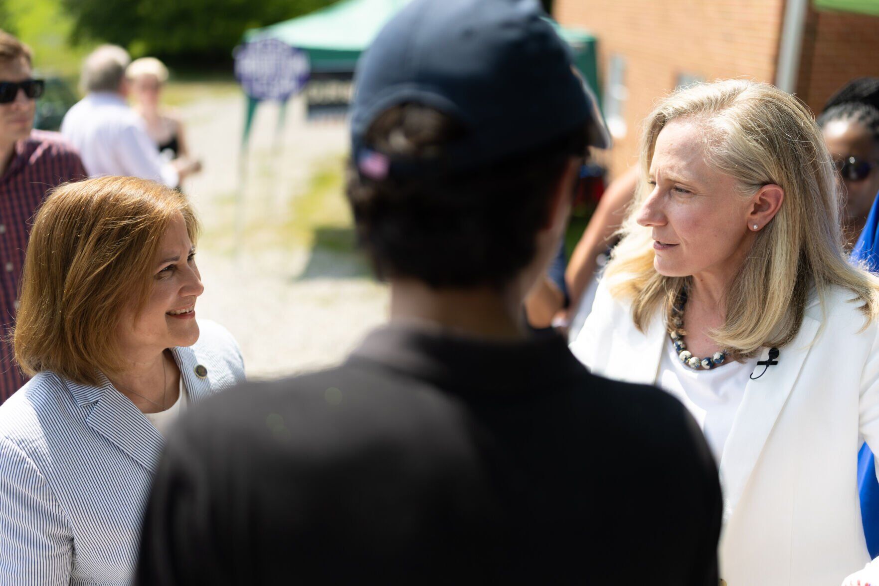 06xx25-rtd-met-spanberger